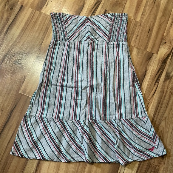 Roxy Dresses & Skirts - Y2K 2011 Roxy Strapless Mini Dress. Side Shirred Sweetheart Neckline-Boho Surf